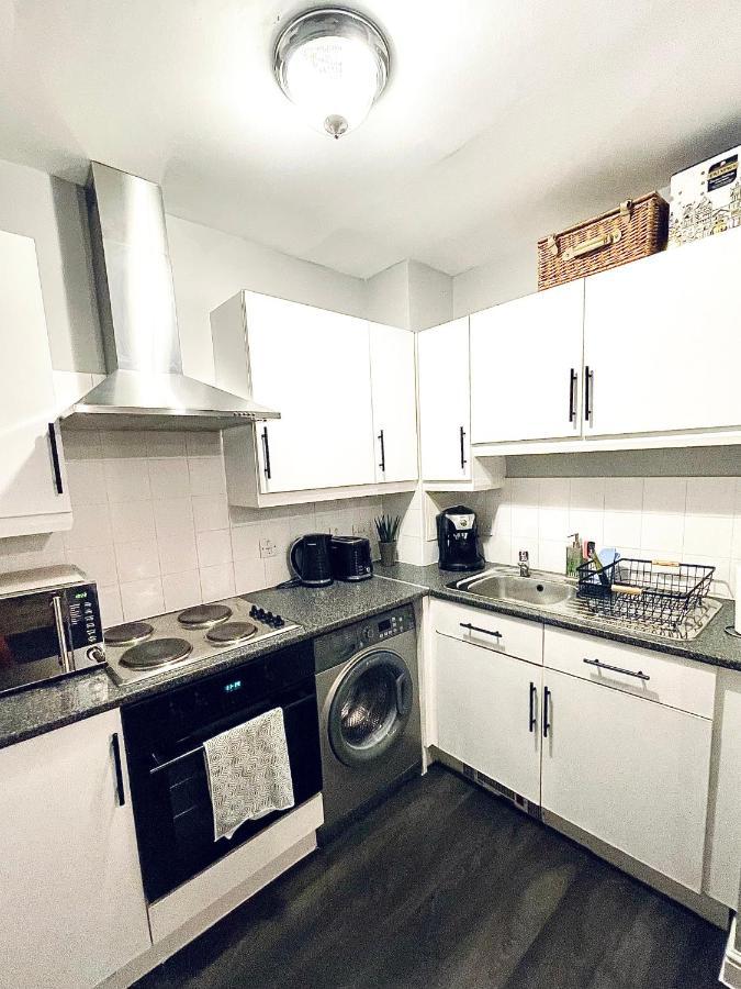 Centrally Located A Home From Home - Free Parking Canterbury Exterior foto